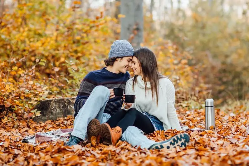 cheapest season to get married